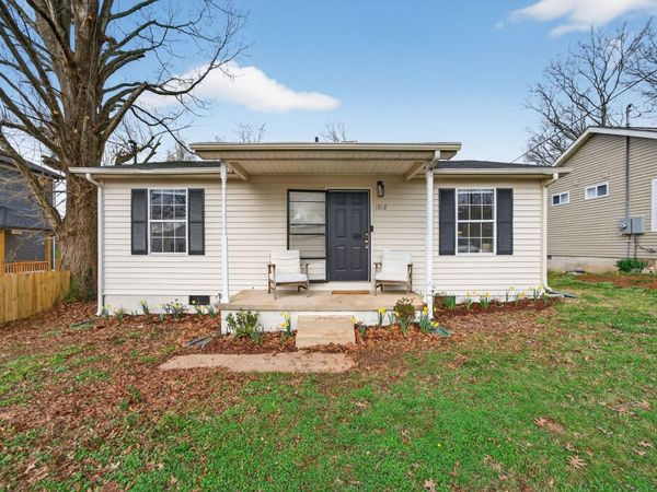 1912 Cherry St, Columbia, TN 38401