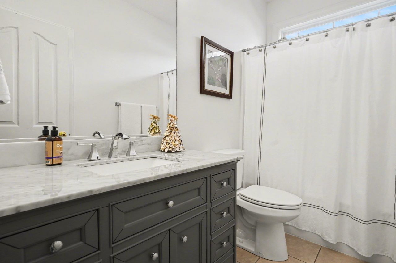 728 Camden Circle Photo 20