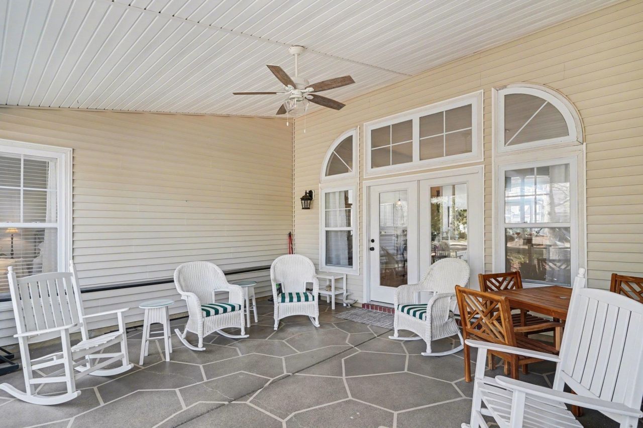 728 Camden Circle Photo 30