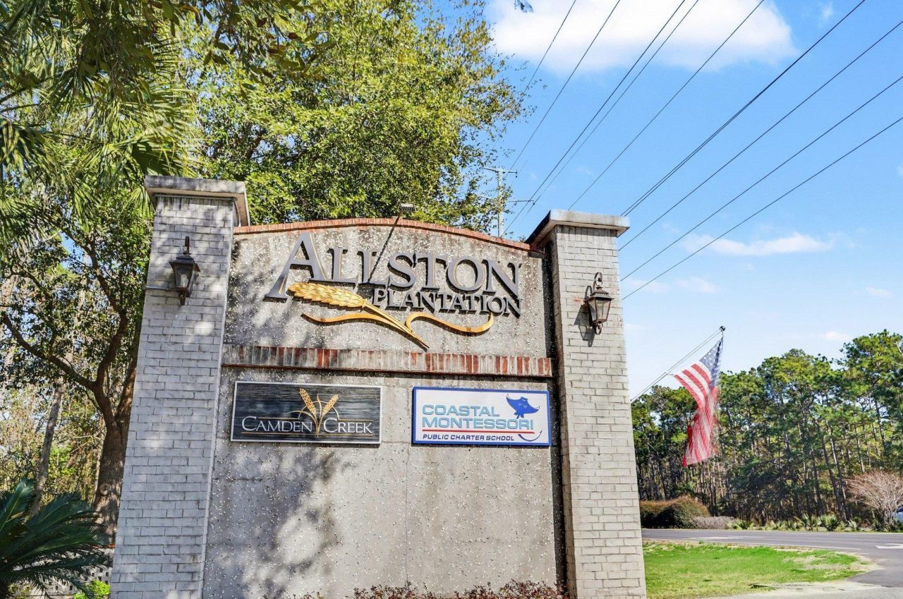 728 Camden Circle Photo 35