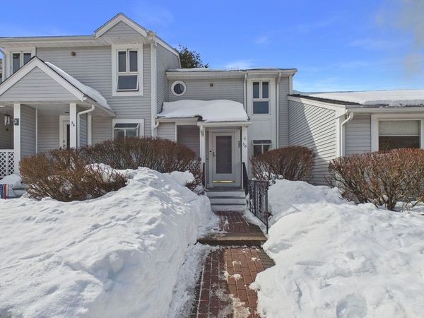 38 Alcott Cir, Unit N4, Taunton, MA 02780