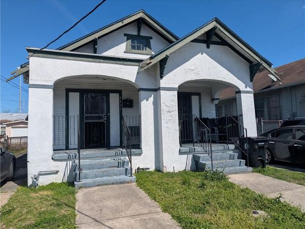 4823 EUPHROSINE Street, New Orleans, LA 70125