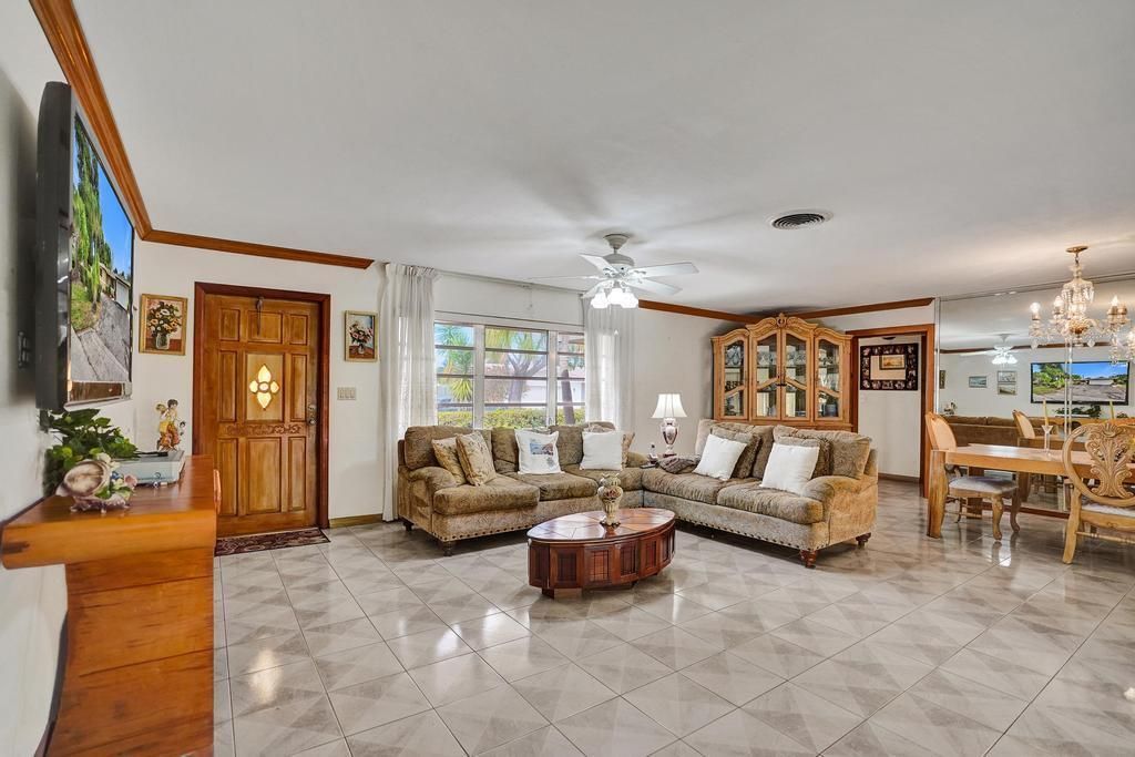 1004 SE 11th Street, Deerfield Beach, FL 33441 Photo