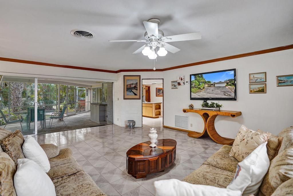 1004 SE 11th Street, Deerfield Beach, FL 33441 Photo