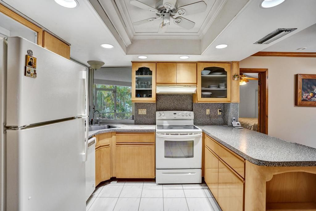 1004 SE 11th Street, Deerfield Beach, FL 33441 Photo