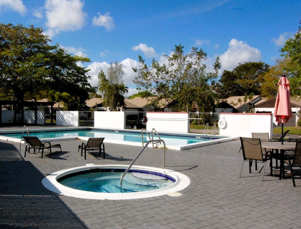 6450 Pinehurst Circle, Tamarac, FL 33321 Photo