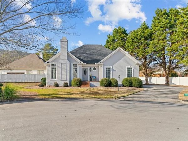 1908 FAIRFIELD Drive , Dalton, GA 30720