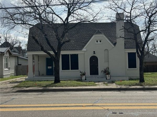 1008 E Main Street , Gatesville, TX 76528