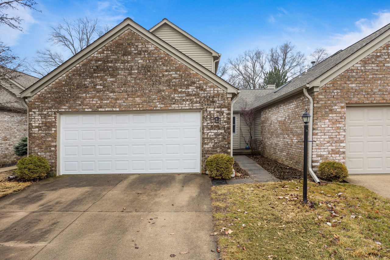 1713 Harbor Point Drive, Unit B, Champaign, IL 61821 Main Photo