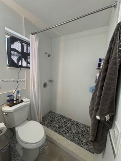 2276 SW 2nd St, Unit 2276, Miami, FL 33135 Photo