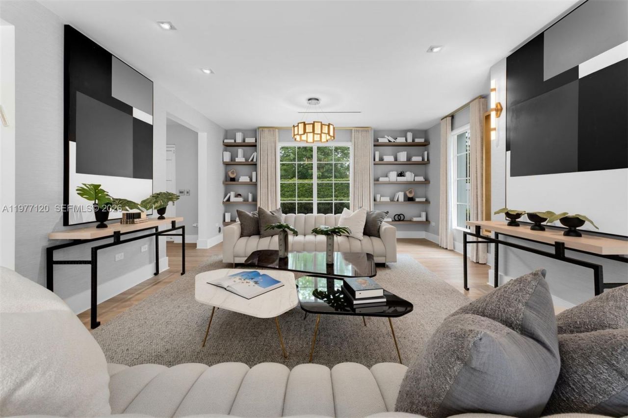 2887 Pine Tree Dr, Miami Beach, FL 33140 Photo