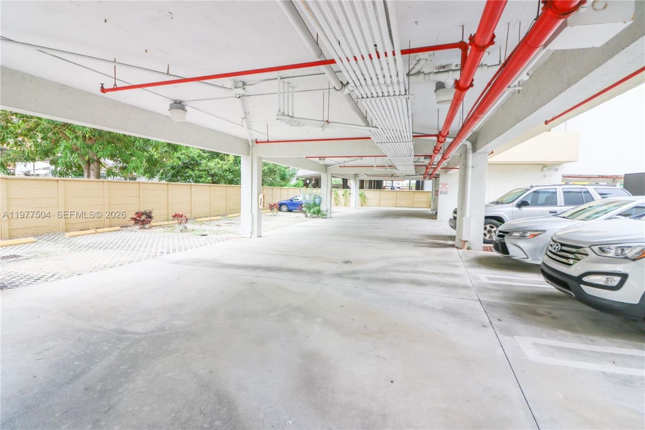 134 SW 7th Ave , Unit 403, Miami, FL 33130 Photo