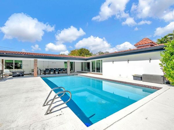 7700 SW 139th Ter , Palmetto Bay, FL 33158