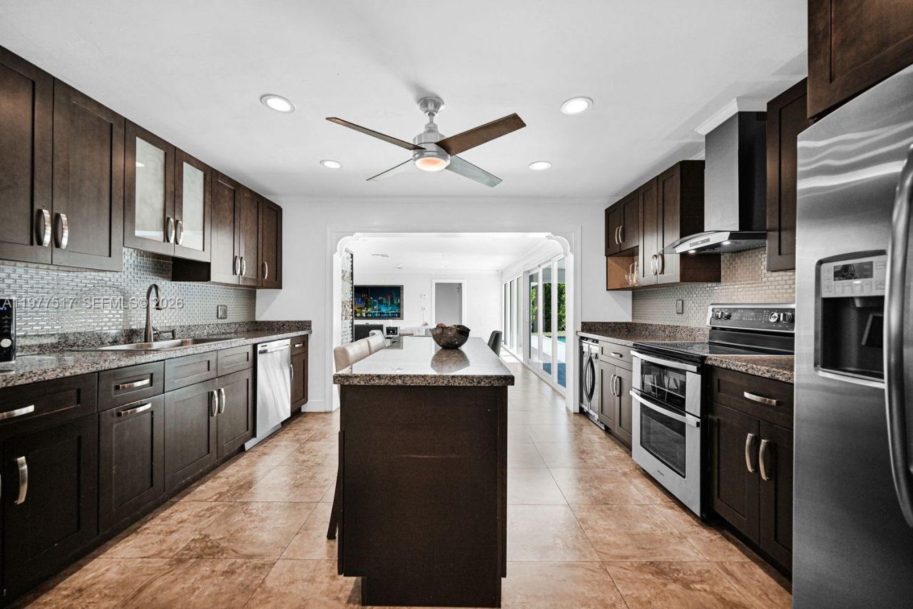 7700 SW 139th Ter , Palmetto Bay, FL 33158 Photo