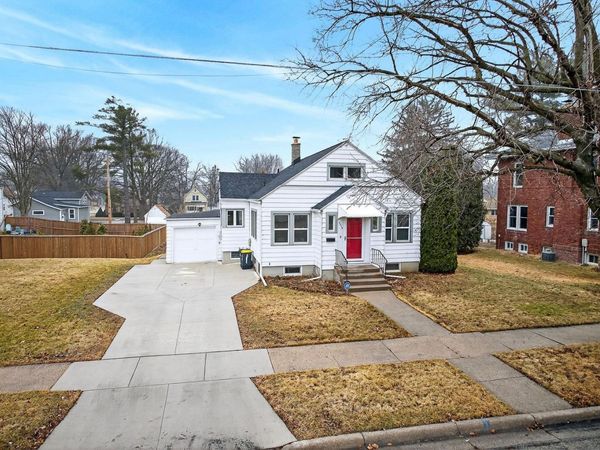 2215 15th Street, Monroe, WI 53566