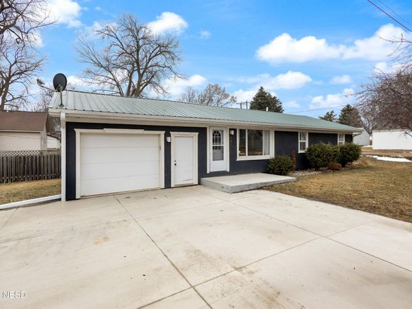 107 5TH STREET, Hayti, SD 57241