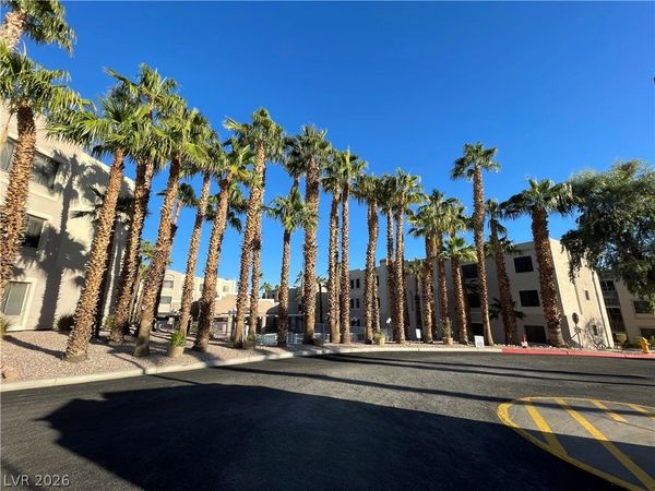 2040 Mesquite Lane, Unit 104, Laughlin, NV 89029