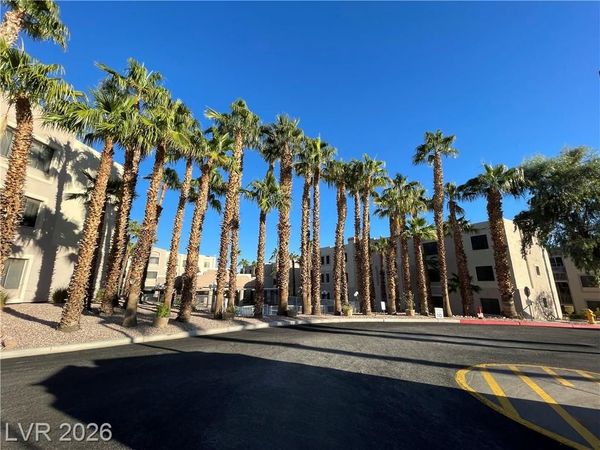 2040 Mesquite Lane, Unit 104, Laughlin, NV 89029