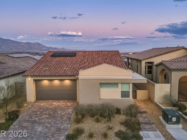 9958 Egan Valley Street, Las Vegas, NV 89166