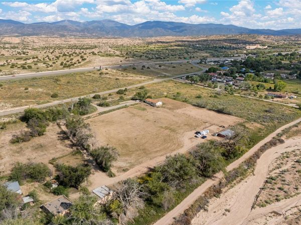 28 Sunlight View, Santa Fe, NM 87506