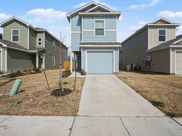 916 Grebe Drive , Princeton, TX 75407