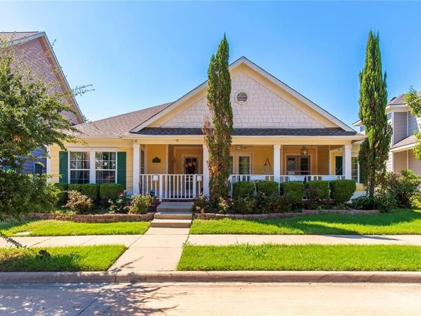 1500 Chestnut Drive, Savannah, TX 76227