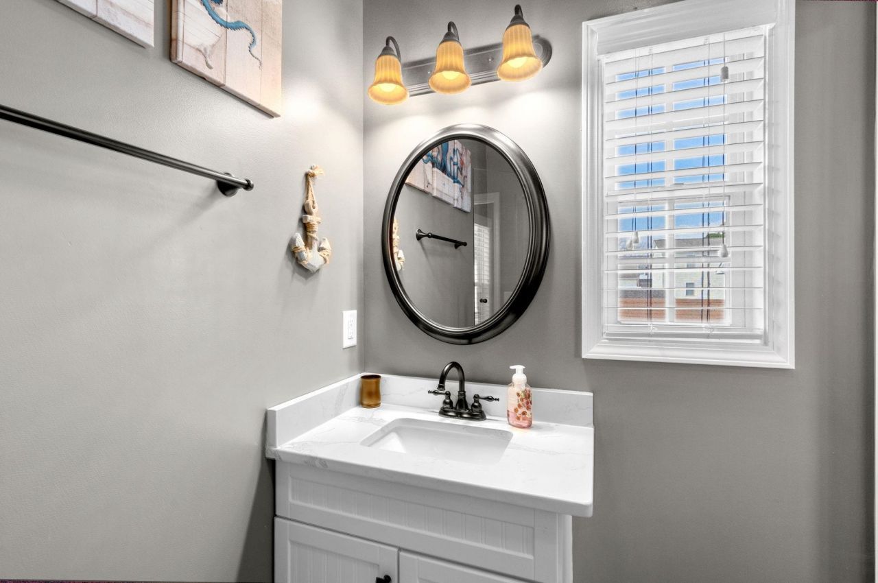 6001 - 1803 S Kings Hwy. Photo 34