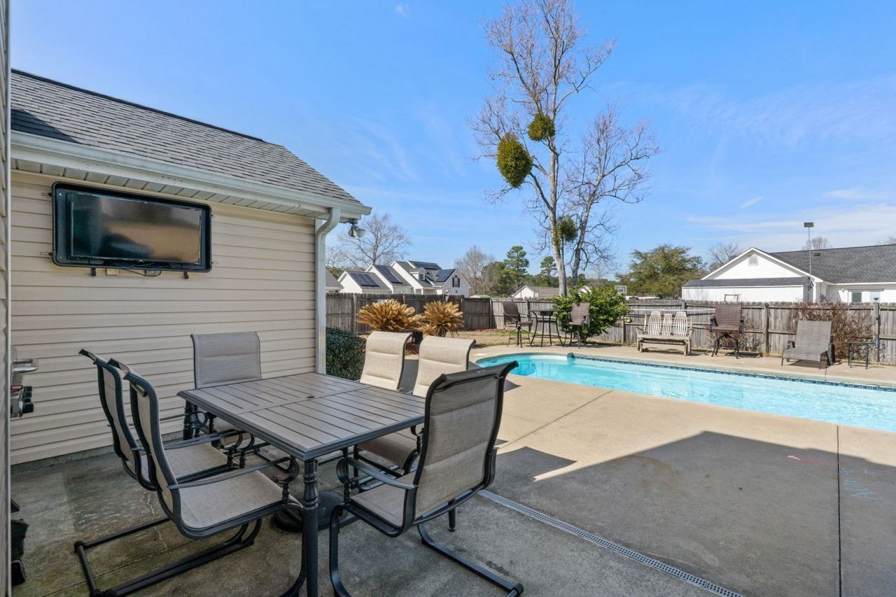 1008 Liriope Ln. Photo 28