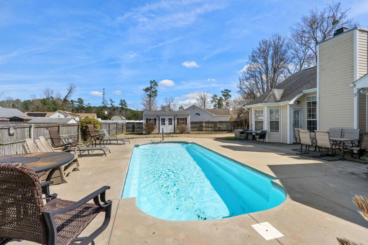 1008 Liriope Ln. Photo 3