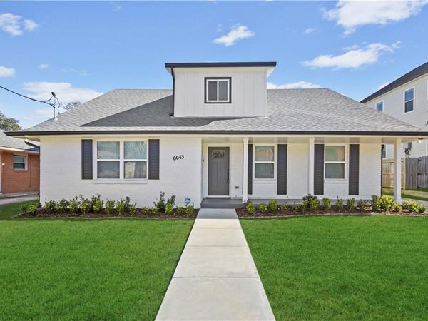 6043 PARIS Avenue , New Orleans, LA 70122