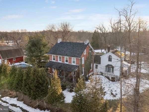 800 E CHERRY ROAD, QUAKERTOWN, PA 18951