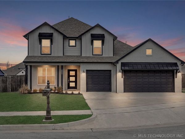 711 W 53rd Place , Sand Springs, OK 74063