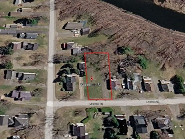 23 Lincoln Street , Houlton, ME 04730