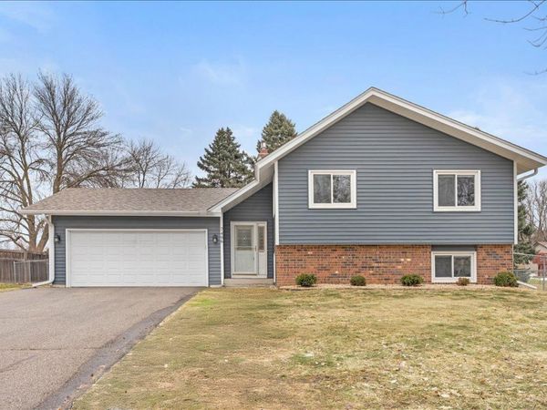 7496 Berkshire Way, Maple Grove, MN 55311