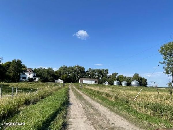 10711 DAKOTA 17 , Fairdale, ND 58229