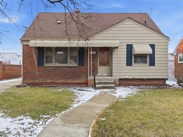 23041 Roanoke Avenue, Oak Park, MI 48237