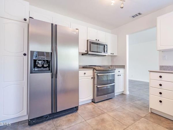 2344 Hampton Avenue , Simi Valley, CA 93063