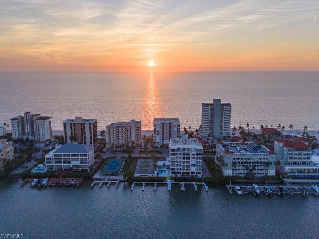 9811 Gulf Shore Dr, Unit 101, Naples, FL 34108 Photo
