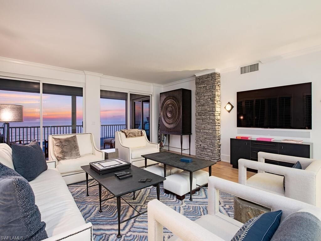 9811 Gulf Shore Dr, Unit 101, Naples, FL 34108 Photo