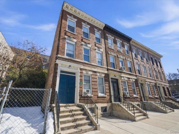 92 Elliott Avenue , Yonkers, NY 10705