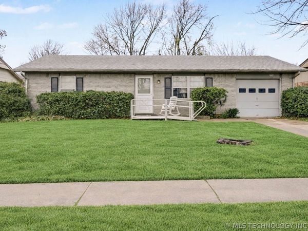 1750 S Poplar Avenue , Broken Arrow, OK 74011