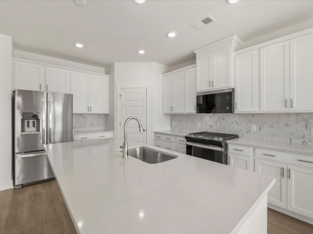 403 Radiant Blue Way Photo 12