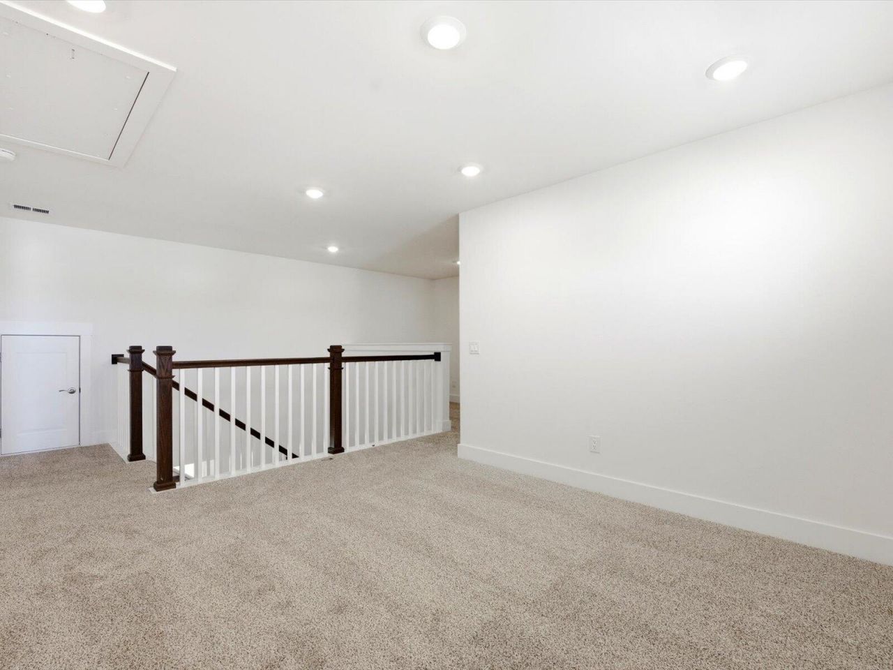 403 Radiant Blue Way Photo 18