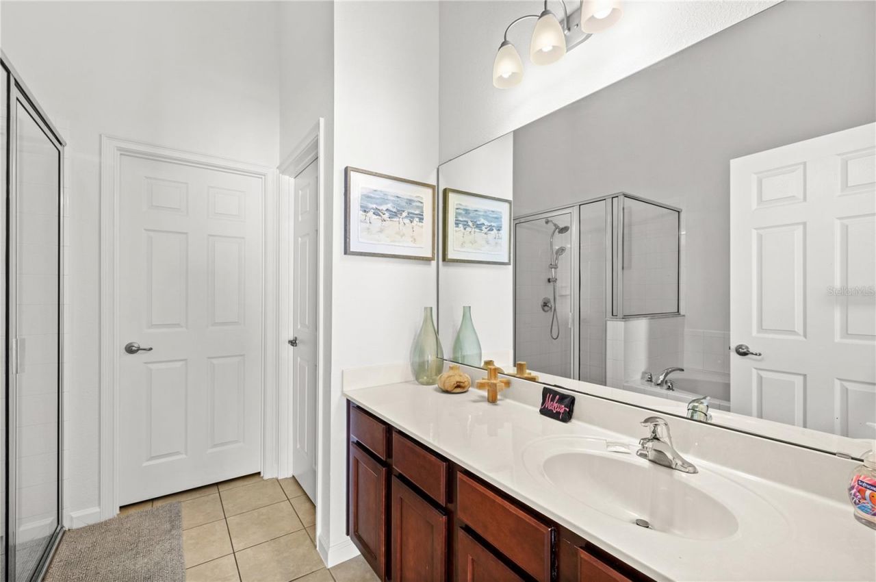 410 Viola Drive, Davenport, FL 33837 Photo