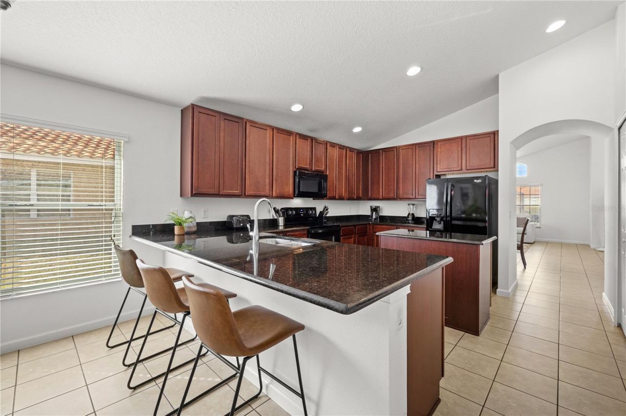 410 Viola Drive, Davenport, FL 33837 Photo