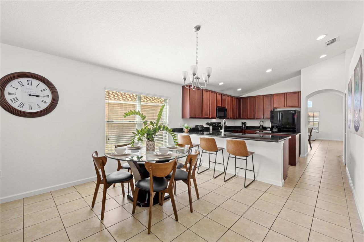 410 Viola Drive, Davenport, FL 33837 Photo