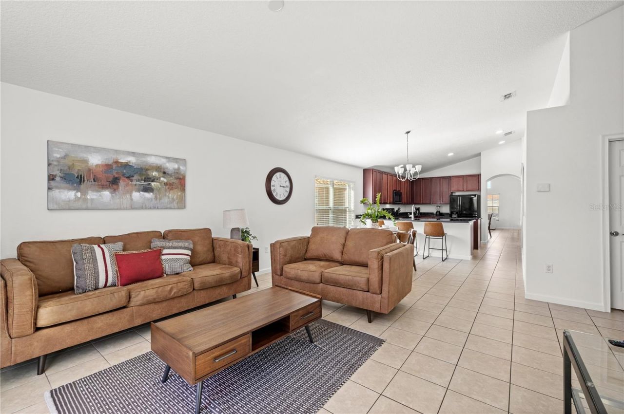 410 Viola Drive, Davenport, FL 33837 Photo