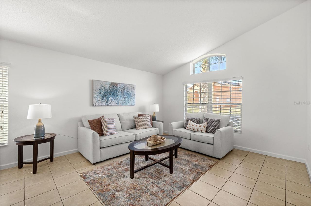 410 Viola Drive, Davenport, FL 33837 Photo