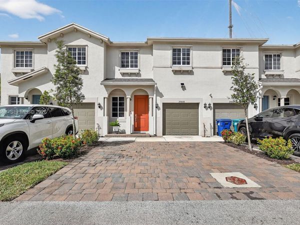 20868 NW 9th Path, Miami Gardens, FL 33169