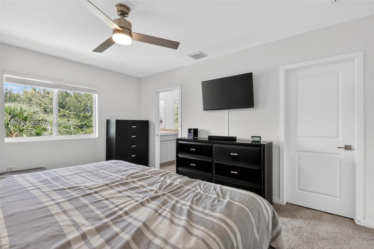 20868 NW 9th Path, Miami Gardens, FL 33169 Photo